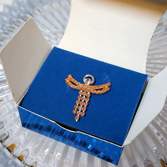 Avon Angel Tac Pin Birthstone November - 2006 - Picture 1 of 9